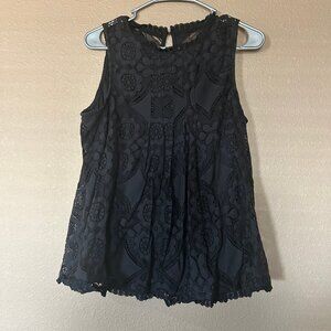 Lacey Sleeveless Blouse - Medium